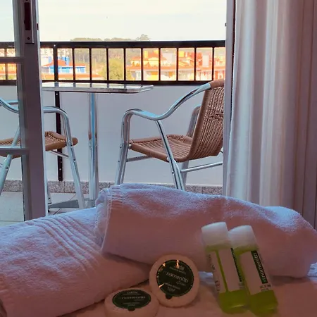 招待所 马尔埃斯佩兰萨旅馆 *